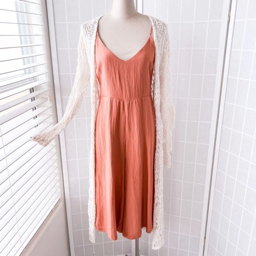 GIANNI BINI Orange Woven V Neck Cropped Wide Leg Jumpsuit - Picture 2 of 14